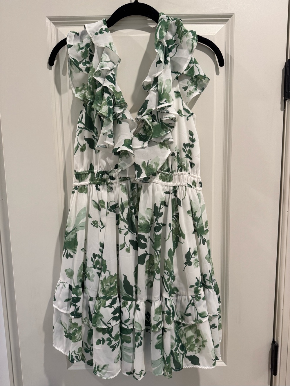 Abercrombie & Fitch Women’s White and Green Floral Ruffle Sundress